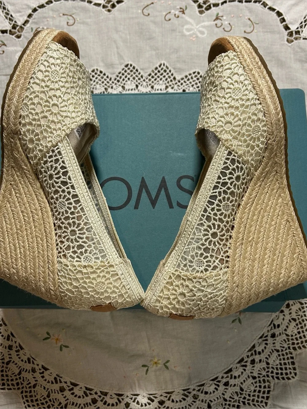 NWT TOMS Cream Crochet Wedge Peep Toe Heels